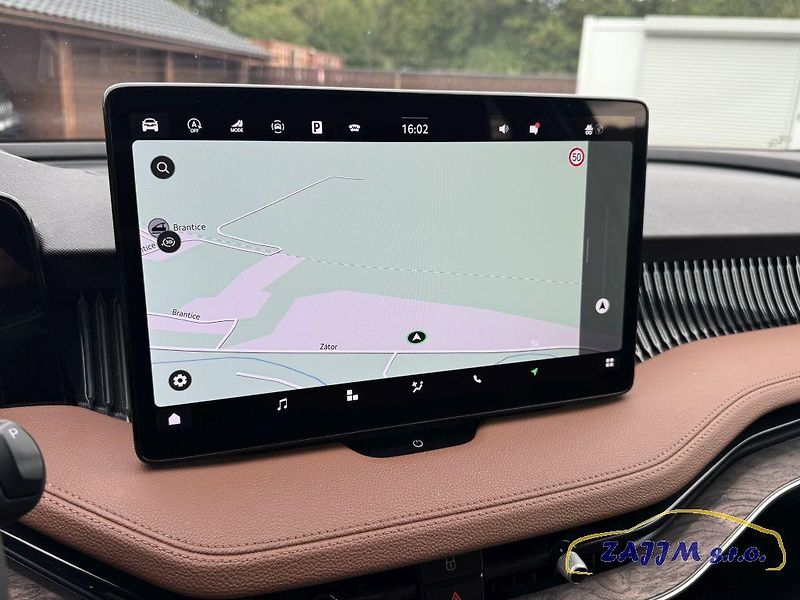 Škoda Superb L&K 2.0TDI DSG - fotka 21 z 52