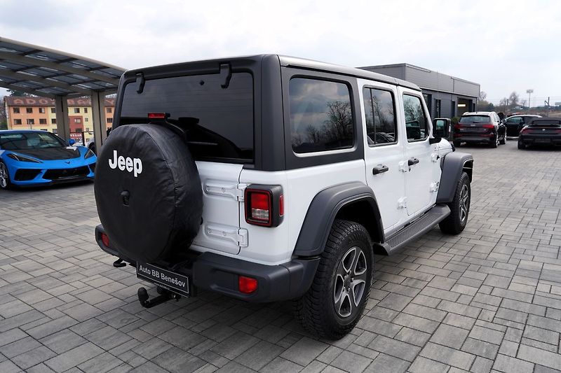 Jeep Wrangler 2.2 CRD/Sport/MultiJet/4x4/AT - fotka 6 z 44