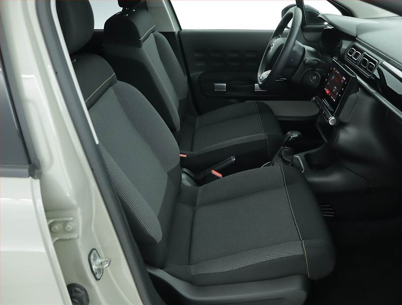 Citroën C3 (2024) 1.2 PureTech, Park. senzory - fotka 9 z 15
