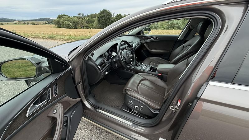 Audi A6 Allroad (2017) 3.0 TDI biturbo - fotka 15 z 18