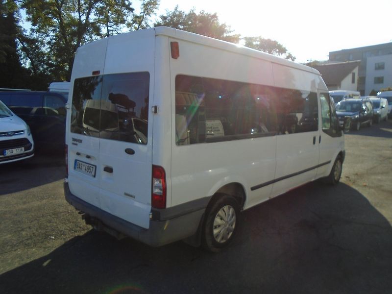 Ford Transit (2013) 2.2 TDCi L3H2 BUS 9 míst * - fotka 12 z 33
