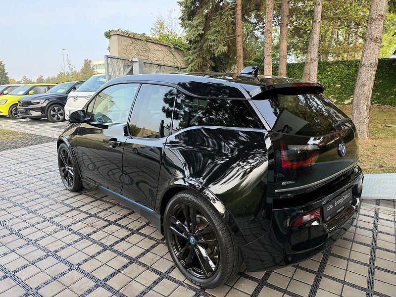 BMW i3 i3S 94Ah Kessy ACC Panorama - fotka 4 z 32