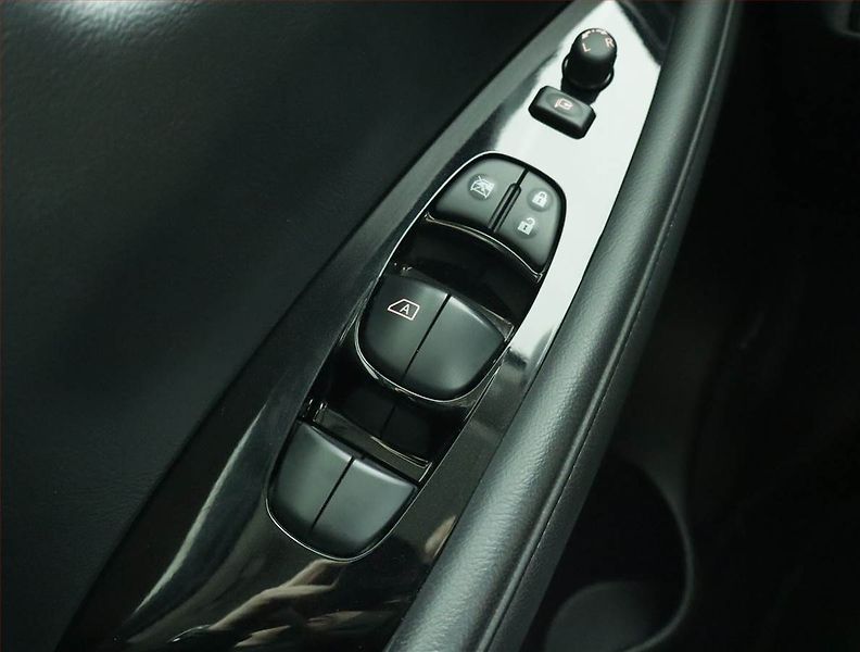 Nissan Leaf (2019) 40 kWh, SoH 88%, Automat - fotka 16 z 18