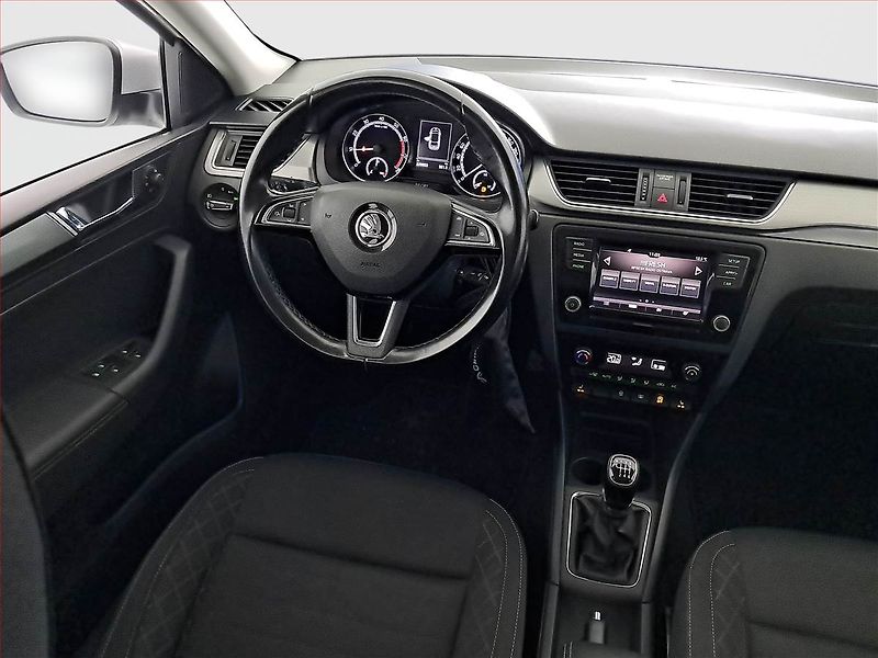 Škoda Rapid (2018) Spaceback 1.0 TSI, Serv.kniha - fotka 7 z 17