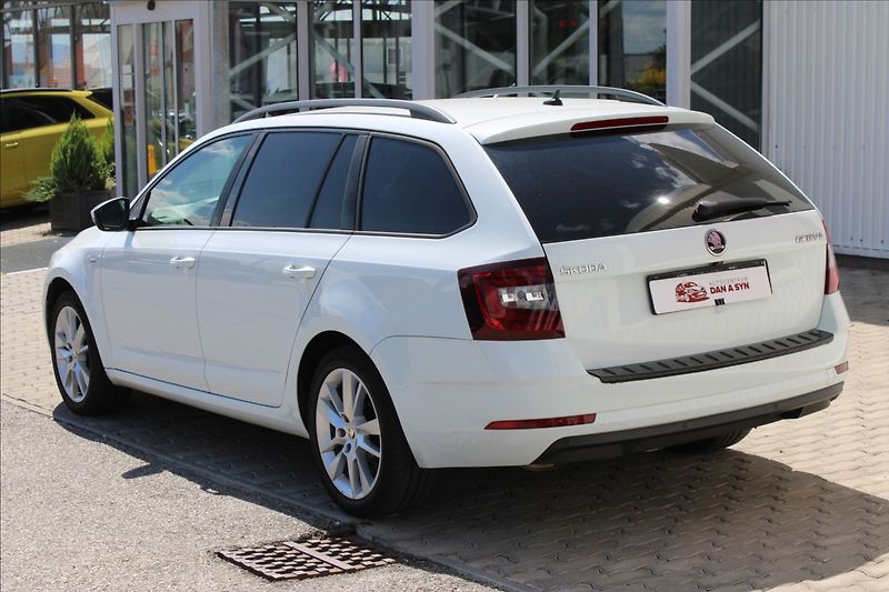 Škoda Octavia 2,0 TDI 110KW DSG LED TOP - fotka 4 z 10