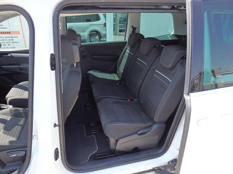 Volkswagen Sharan 2.0 TDI 103kW DSG, DIGI. KLIMA - fotka 7 z 38