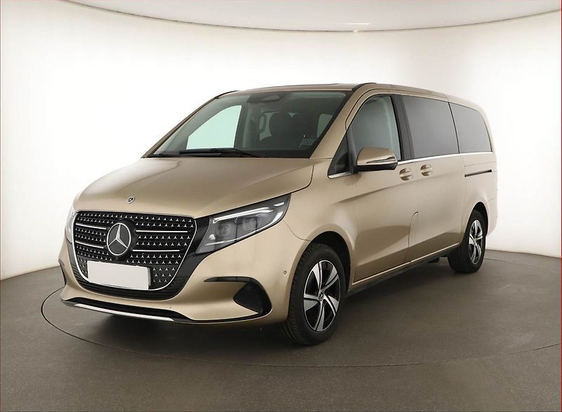 Mercedes-Benz Třídy V (2025) 220 d, 6 míst, L, AVANTGARDE - fotka 2 z 21