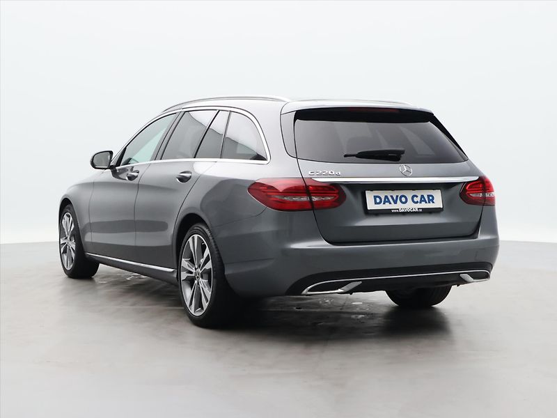Mercedes-Benz Třídy C 2,0 220d Aut. Avantgarde - fotka 5 z 34