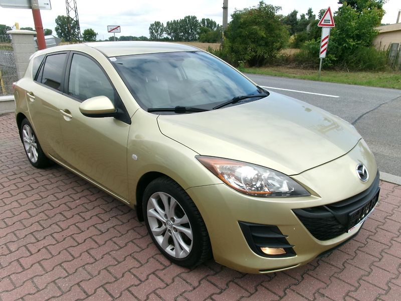 Mazda 3 (2009) 1,6i AC NAVI TEMP VÝHŘEV - fotka 10 z 31