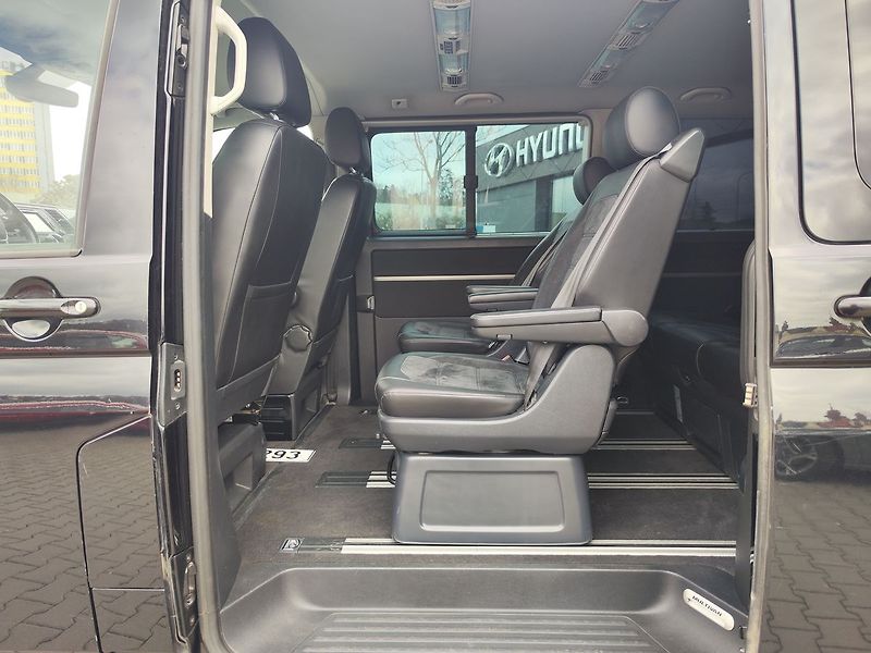Volkswagen Multivan 2.0 TDi/110kW Highline DSG - fotka 12 z 33