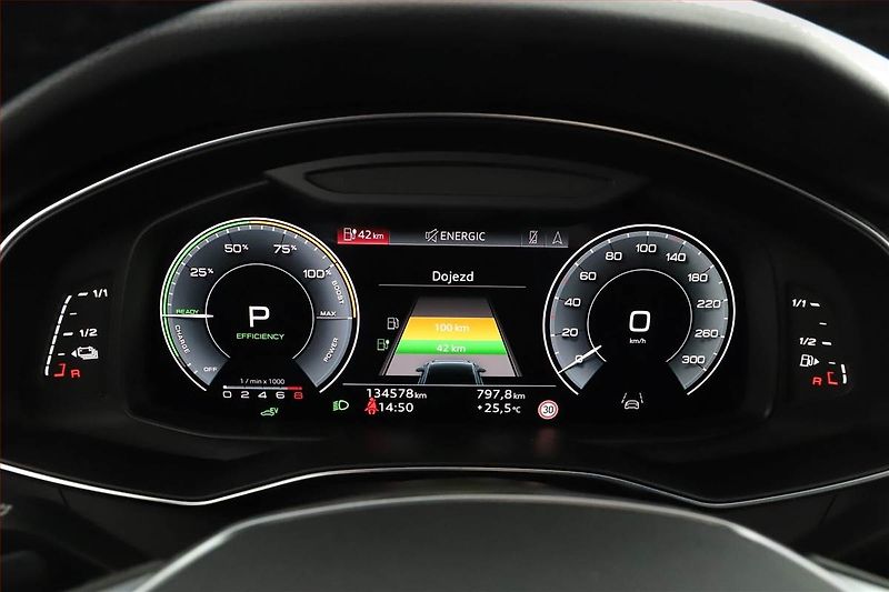 Audi A6 (2022) 50 TFSI e - fotka 10 z 21