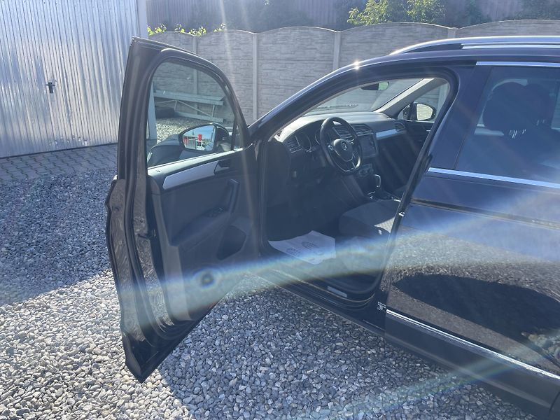Volkswagen Tiguan 2.0TDi 150PS 4x4 DSG 179TKM 1A - fotka 82 z 131