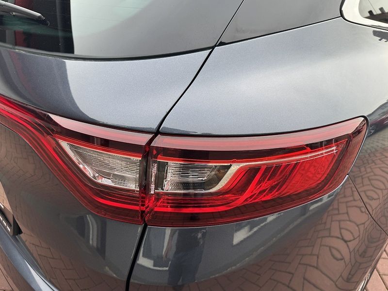 Renault Mégane (2016) 1.6dCi Bose Navi Polokůže - fotka 39 z 50