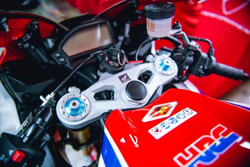 Honda CBR 1000 RR SP 1 MAJITEL  - fotka 24 z 40
