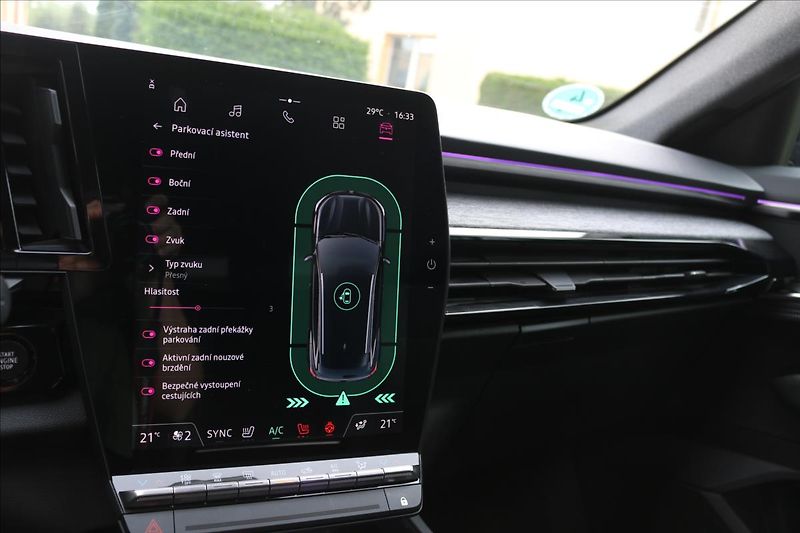 Renault Austral 1,2 e-HYBRID, TAŽNÉ - fotka 28 z 49