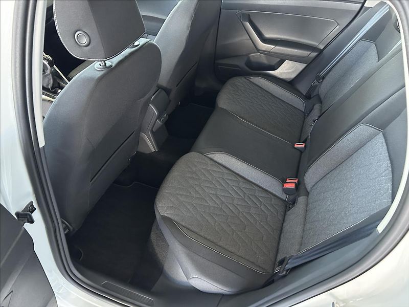 Volkswagen Taigo 1,0   TSI,MOVE,1.MAJ,SERVISKA - fotka 24 z 28