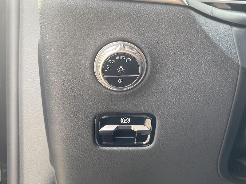 Mercedes-Benz GLC GLC 300 de 4M AVANTGARDE  - fotka 24 z 27