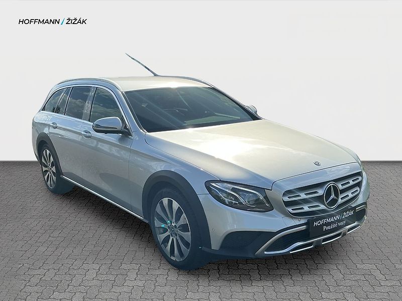 Mercedes-Benz Třídy E ALL TERRAIN 4MATIC - fotka 3 z 24