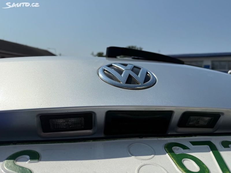 Volkswagen Touran 1.4 tsi, 7 míst - fotka 4 z 13