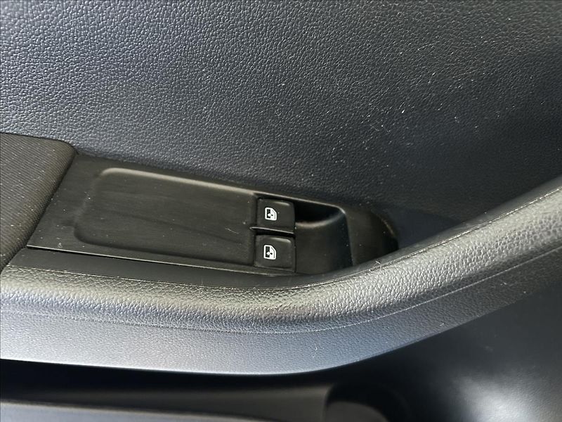 Škoda Fabia 1,2   TSI,MONTE-CARLO,2.MAJITE - fotka 8 z 24