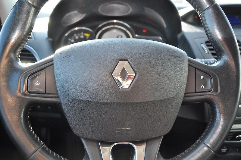 Renault Mégane 1.2TCe 85kW KOMBI - fotka 10 z 16