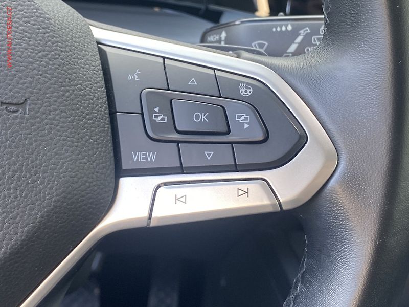 Volkswagen Golf (2021) 1.5 TSi, ČR, DSG, LED - fotka 15 z 20