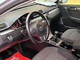 Volkswagen Passat *SERV.KNÍŽKA,AUT.PARKOVÁNÍ   - náhled 31