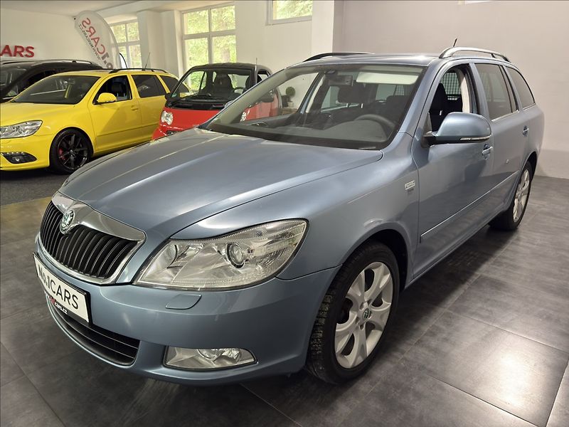 Škoda Octavia 1,4   TSI STYLE XENON SERVIS - fotka 3 z 35