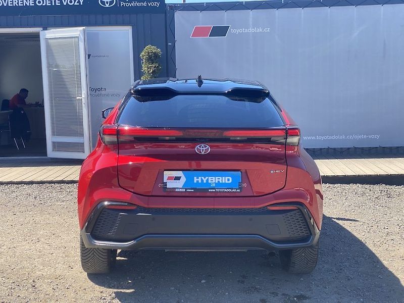 Toyota C-HR 2.0HEV, ČR-1m, Executive, 4x4 - fotka 6 z 18