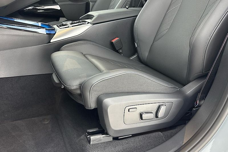 BMW X3 xDrive20d - fotka 7 z 22