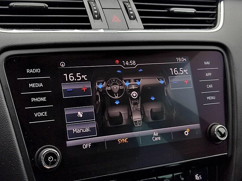 Škoda Octavia (2020) Combi Style Drive+ 2,0 Tdi 110 - fotka 14 z 36