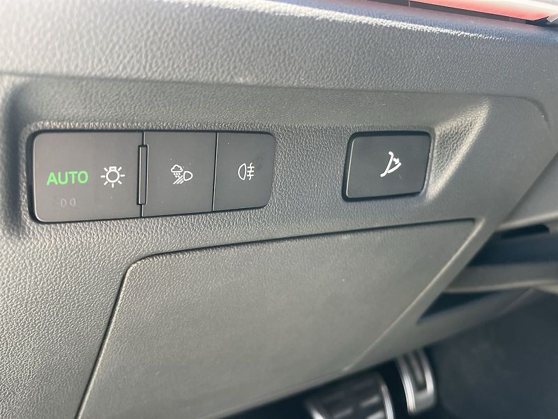Škoda Enyaq (2025) 82 kWh 210kW Sportline 85 - fotka 18 z 27