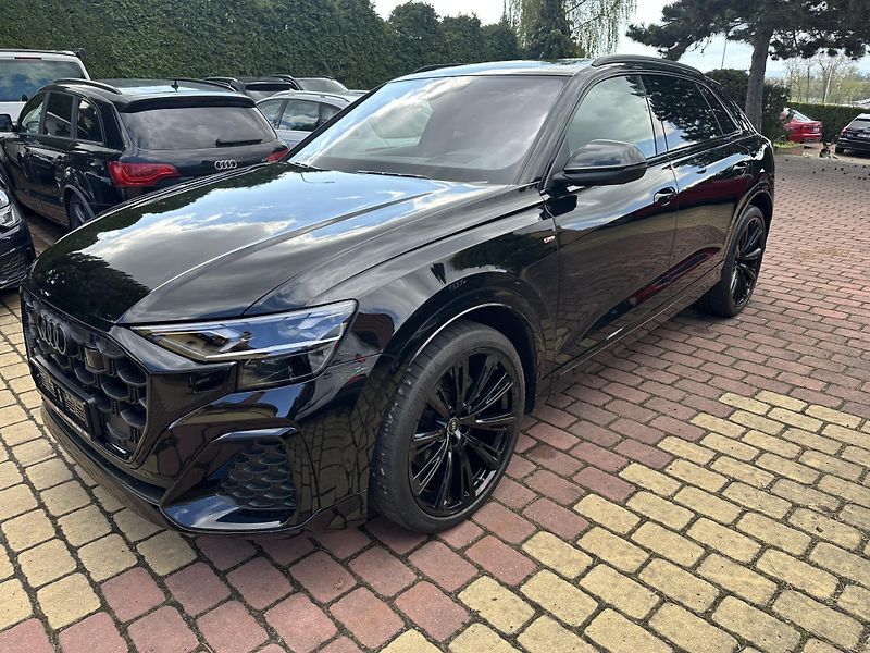 Audi Q8 (2025) 50TDi,HEAD-UP,PANORAMA, KARBON - fotka 4 z 39