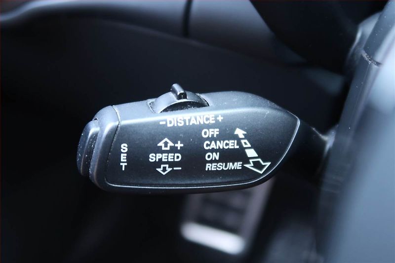 Audi A4 (2015) 2.0 TDI, Automat, Serv.kniha - fotka 21 z 23