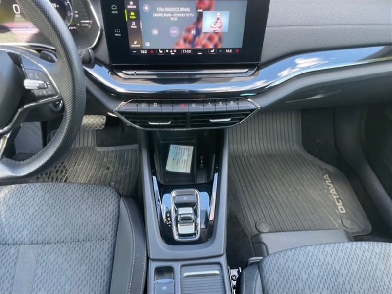 Škoda Octavia 1,5 TSI 110 Style Aut - fotka 10 z 11
