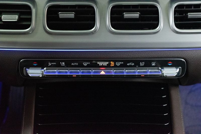 Mercedes-Benz GLE 450 AMG*TAŽNÉ*AIR*2xKOLA*DPH* - fotka 27 z 52