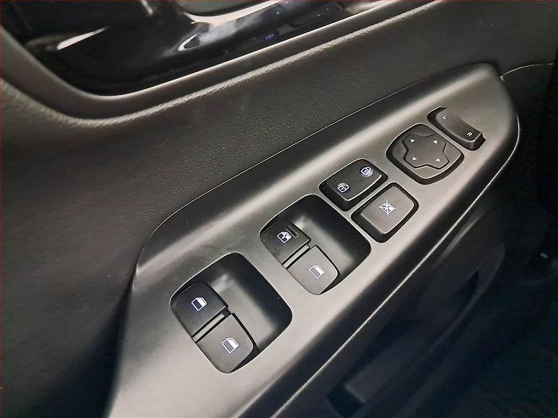 Hyundai Kona (2019) 1.0 T-GDI, Serv.kniha, Kůže - fotka 20 z 22