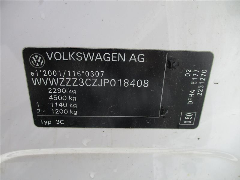 Volkswagen Passat 2,0 TDI 140kW BMT 4MOT DSG Hig - fotka 35 z 42