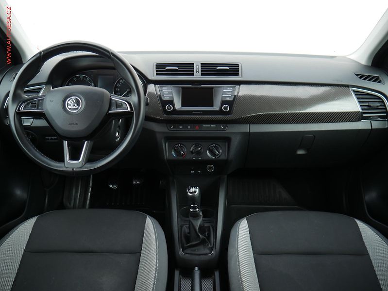 Škoda Fabia (2015) 1.2 TSi, Ambition - fotka 8 z 14