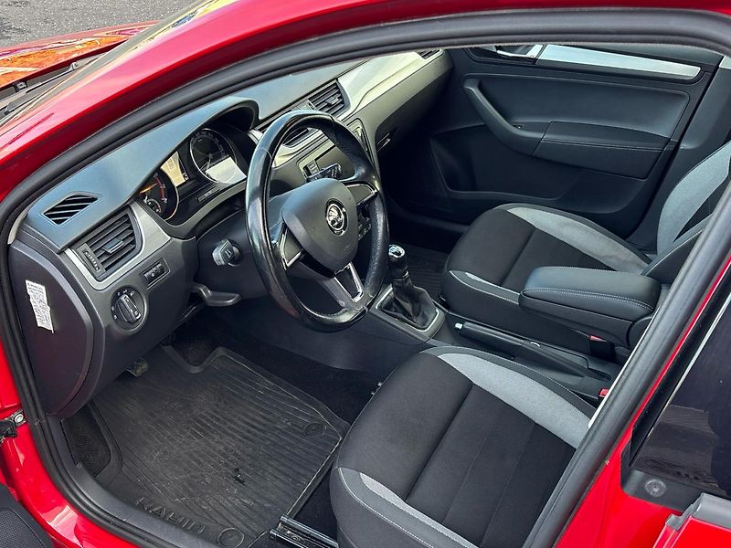 Škoda Rapid Ambition - fotka 6 z 22