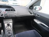 Honda Civic (2008) 1.8 i, po STK, slušný stav - náhled 8