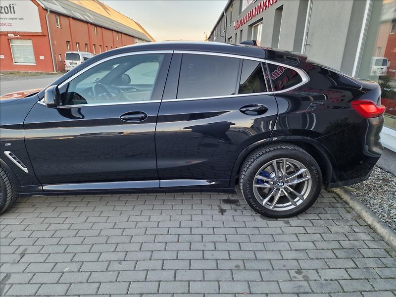 BMW X4 30d Xdrive M Sport, ČR,1.Maj. - fotka 43 z 50