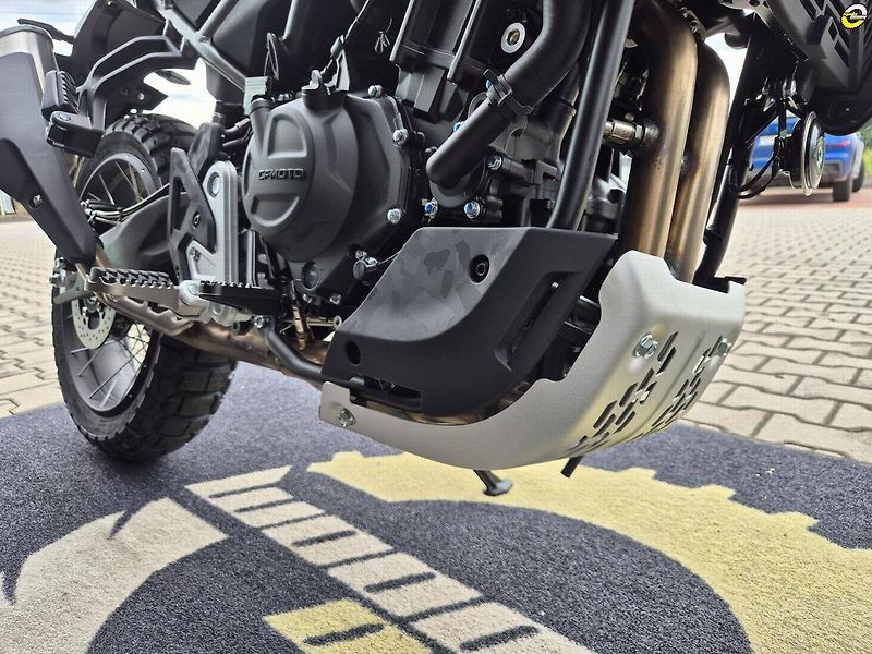 CFMOTO 450 MT-R (2026) - fotka 34 z 78