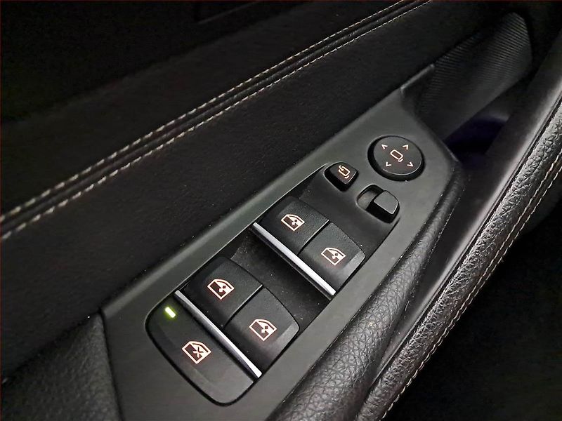 BMW Řada 5 (2018) M Sport 530d xDrive - fotka 20 z 25
