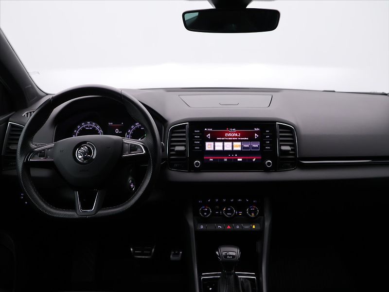 Škoda Karoq 2,0 TDI DSG 4x4 Sportline DPH - fotka 25 z 32