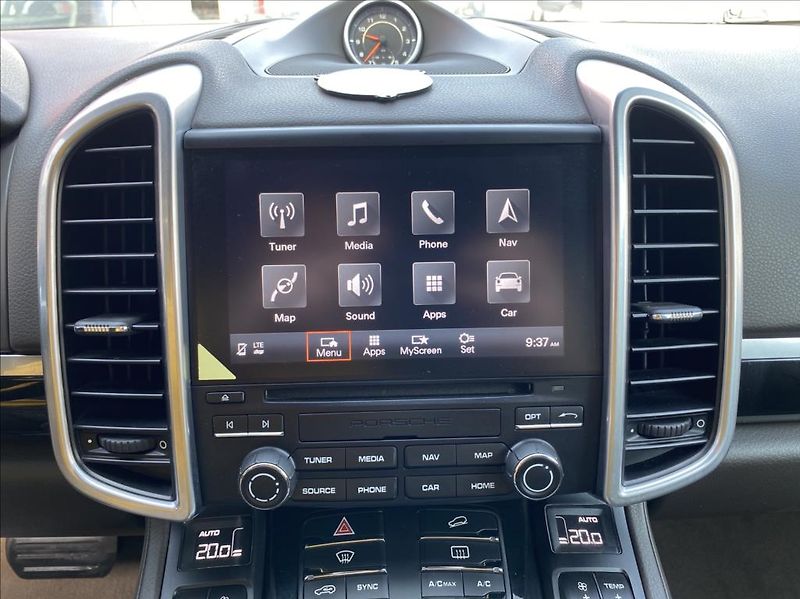 Porsche Cayenne 3,0 D  PLATINUM EDITION SPORT - fotka 31 z 44