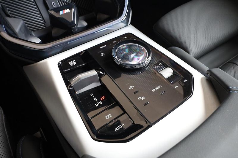 BMW X3 20d xDrive - fotka 10 z 24