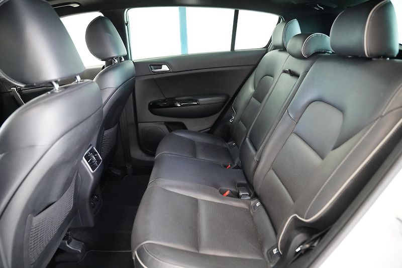 Kia Sportage - fotka 27 z 29