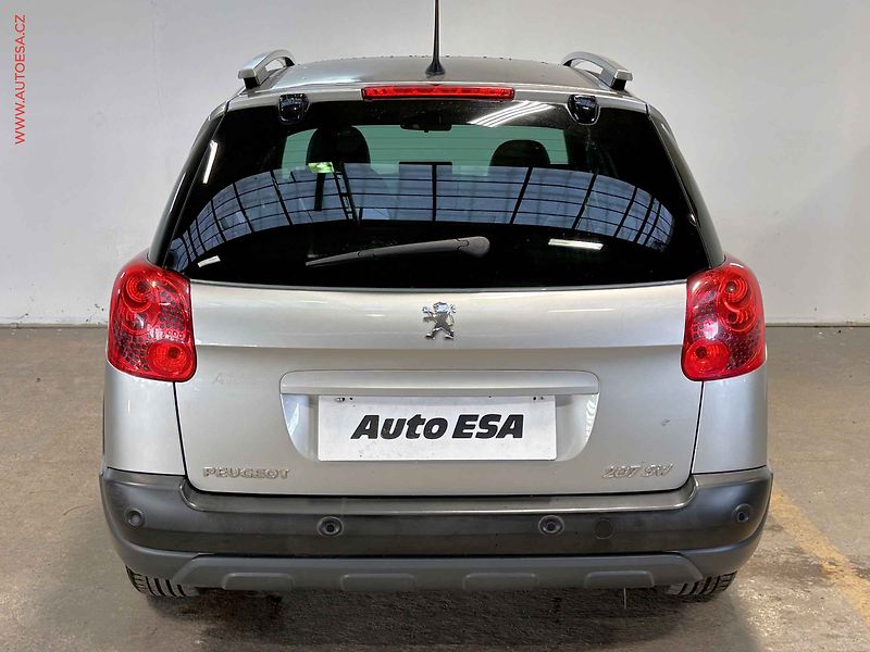 Peugeot 207 (2009) 1.6i, 1.maj, AC, temp - fotka 5 z 14