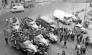 Zavzpomínejte s námi na to, jaká auta, s výjimkou těch co patřila invazním vojskům, se v srpnu 1968 pohybovala na našich silnicích.